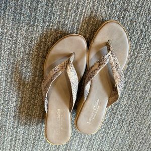 Lorenzo Chelini Snakeskin Wedges. Size 7